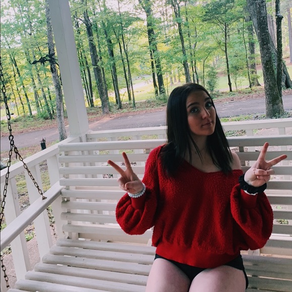 Meet your Posher, Addison - Picture 1 of 1